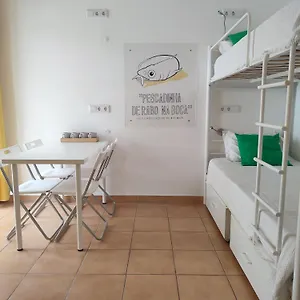 Albergue Racing Mackerel, Lagos
